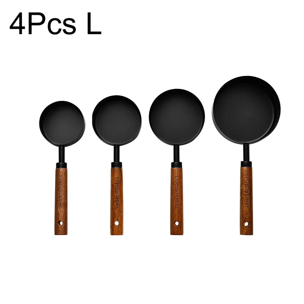 Set de medidores de acero inoxidable con mangos de madera