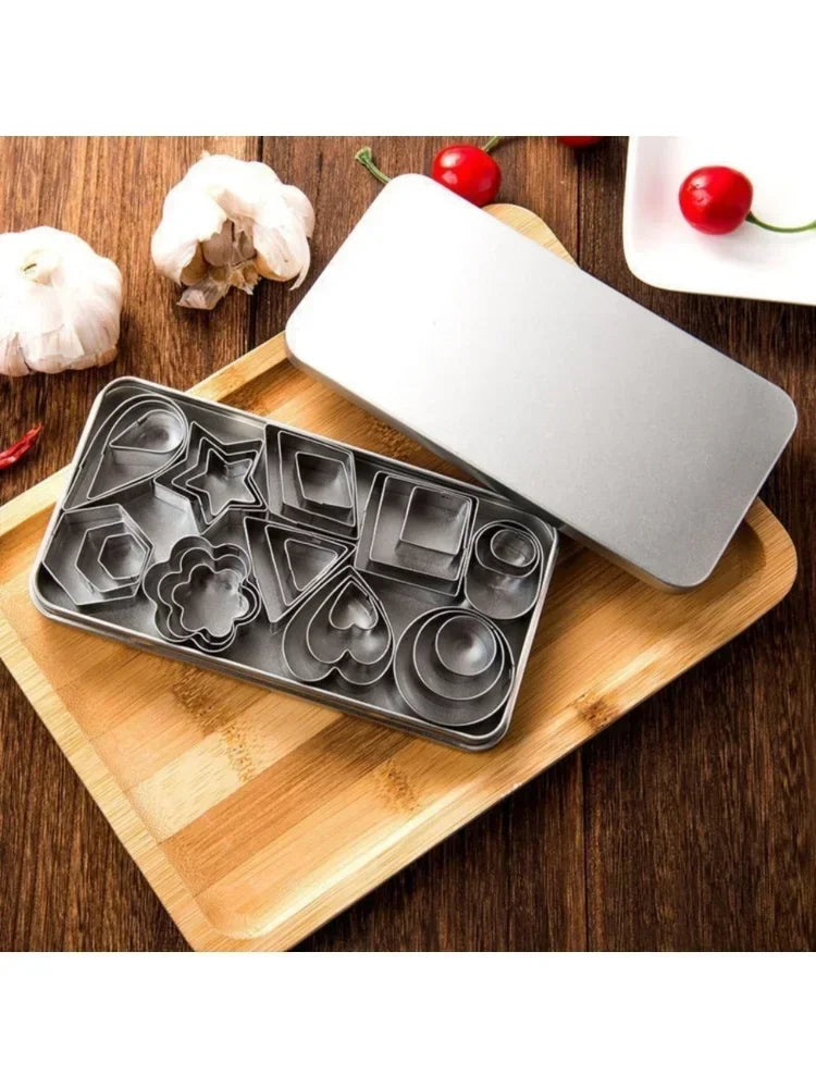 Set de 30 cortantes de acero inoxidable para galletitas y fondant