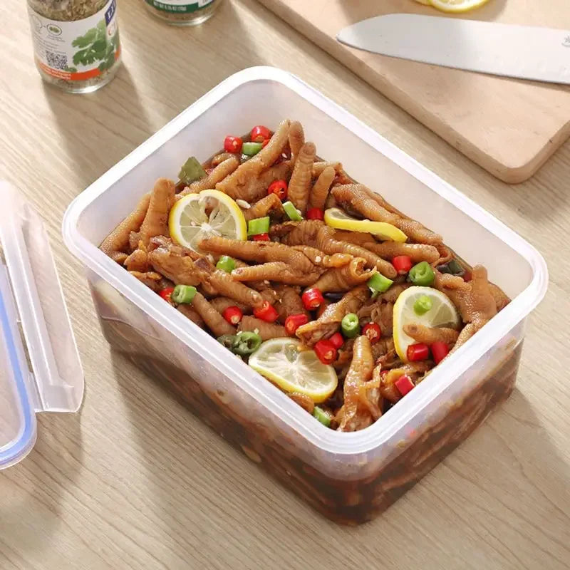 Recipiente rectangular de plástico con tapa para viandas
