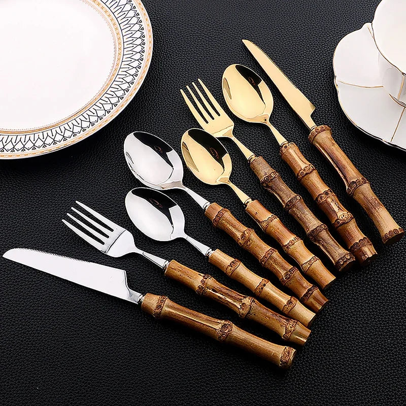 Set de 24 cubiertos de acero inoxidable con mango de bambú