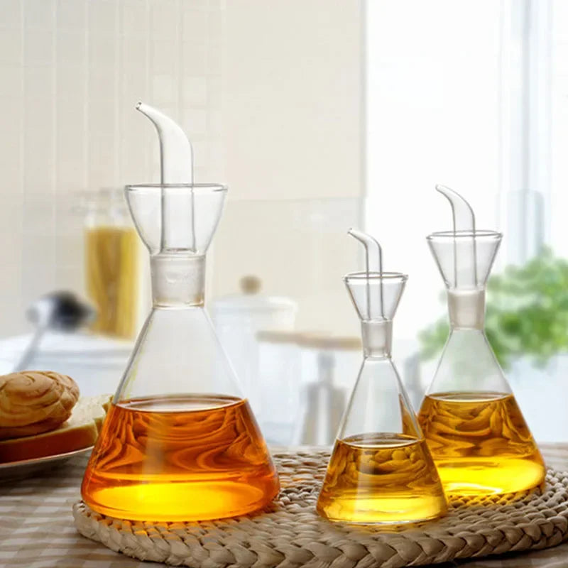 Aceitera de vidrio borosilicato con pico de vertido controlado