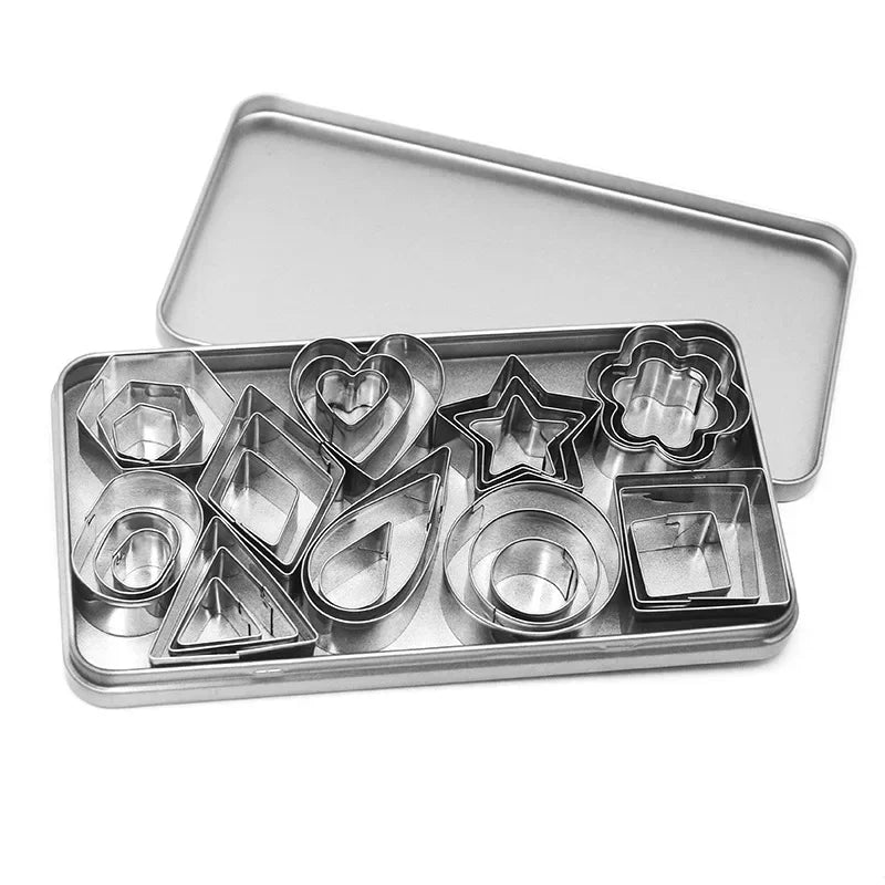 Set de 30 cortantes de acero inoxidable para galletitas y fondant