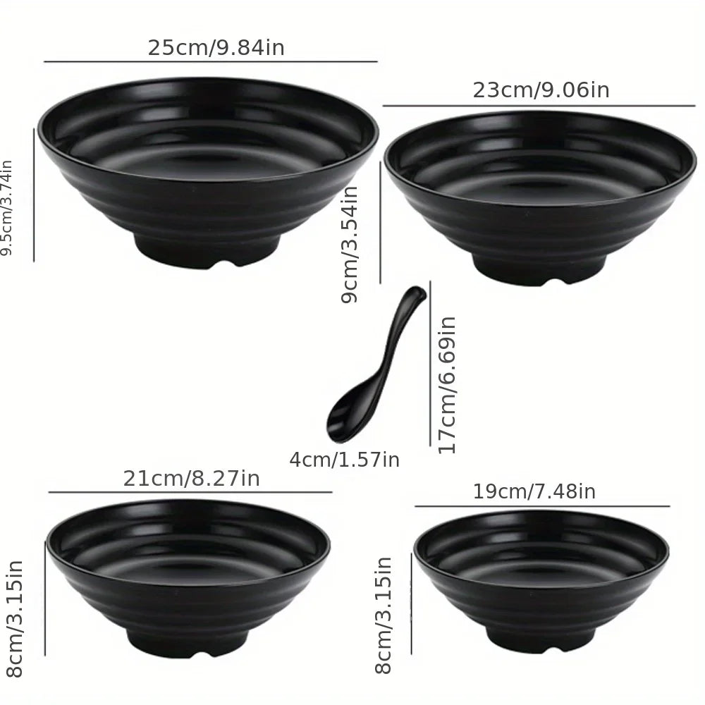 Bowl negro de plástico para fideos y ensaladas