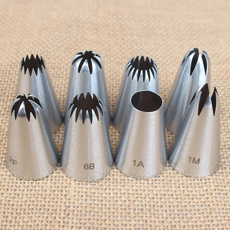 Set de 8 boquillas de acero inoxidable para decorar tortas