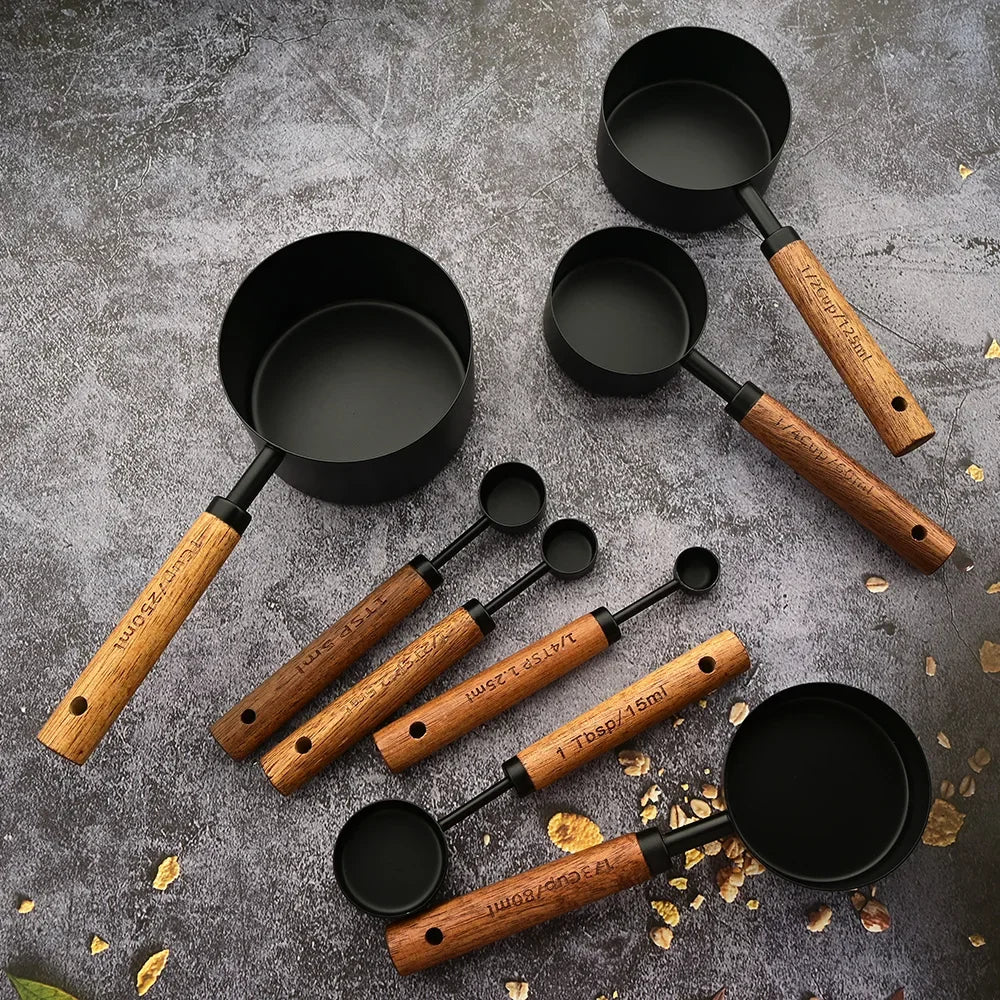 Set de medidores de acero inoxidable con mangos de madera